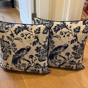 Decorative Blue and Cream Bird-Print Throw Pillow (Set of 2)
